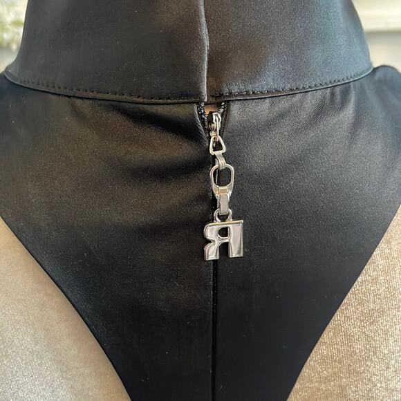 Rotate Faux Leather Sleeveless Mini Dress Mock Neck Size 6 New - Picture 5 of 12